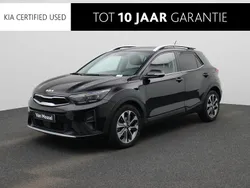 Zwart, metallic lak Gebruikt 2024 Kia Stonic SUV | € 26.400 (Iets duurder)