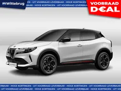 Wit, metallic lak Nieuw 2024 Alfa Romeo Junior Edizione Speciale SUV | € 37.333 (Super prijs)