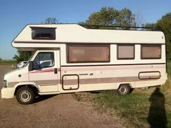 Beige Gebruikt 1990 Peugeot J5 Hatchback | € 7.500