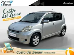 Grijs Gebruikt 2009 Daihatsu Sirion Hatchback | € 4.445 (Iets duurder)