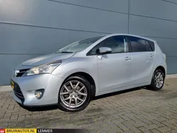 Zilver Gebruikt 2014 Toyota Verso Business Edition MPV | € 5.645 (Eerlijke prijs)