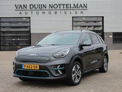 Grijs Gebruikt 2022 Kia e-Niro SUV | € 20.950 (Super prijs)