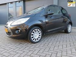 Zwart (metallic) Gebruikt 2010 Ford Ka Titanium Hatchback | € 2.750 (Eerlijke prijs)