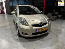 Beige Gebruikt 2010 Toyota Yaris Hatchback | € 7.999 (Duur)