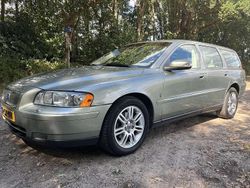 Groen Gebruikt 2006 Volvo V70 Stationwagen | € 6.250 (Iets duurder)