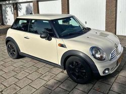Wit Gebruikt 2009 Mini Cooper Hatchback | € 3.600 (Duur)