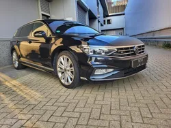 Zwart, metallic lak Gebruikt 2022 VW Passat Stationwagen | € 27.950 (Goede deal)