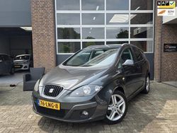 Grijs Gebruikt 2010 Seat Altea XL Style MPV | € 3.995 (Iets duurder)