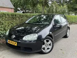 Zwart Gebruikt 2004 VW Golf IV Hatchback | € 1.495 (Goede deal)