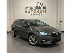 Grijs Gebruikt 2017 Opel Astra Innovation Stationwagen | € 9.990 (Eerlijke prijs)