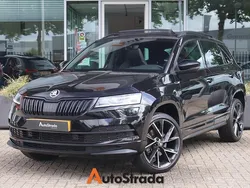 Zwart Gebruikt 2021 Skoda Karoq SportLine SUV | € 30.900 (Eerlijke prijs)