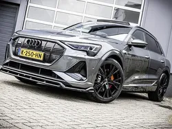 Grijs Gebruikt 2020 Audi e-tron S-Line SUV | € 29.740 (Iets duurder)