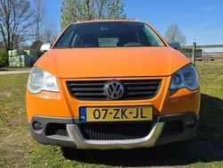 Oranje Gebruikt 2008 VW Polo Cross Hatchback | € 3.950 (Eerlijke prijs)