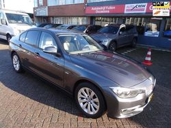 Grijs Gebruikt 2012 BMW 320 Executive Sedan | € 12.950 (Eerlijke prijs)