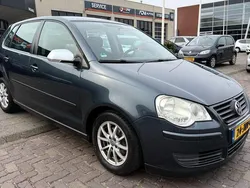 Blauw Gebruikt 2009 VW Polo Trendline Hatchback | € 1.950 (Goede deal)