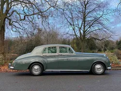 Bentley S2