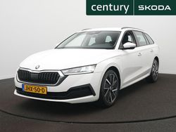 Wit Gebruikt 2022 Skoda Octavia Business Line Stationwagen | € 20.900 (Super prijs)