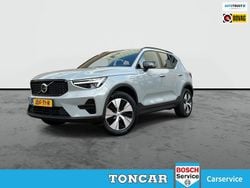 Grijs Gebruikt 2023 Volvo XC40 Plus SUV | € 41.885 (Eerlijke prijs)