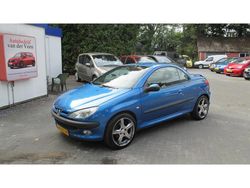 Blauw Gebruikt 2002 Peugeot 206 Cabriolet | € 1.495 (Eerlijke prijs)