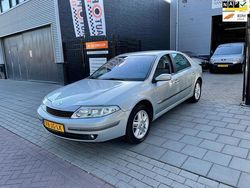 Grijs Gebruikt 2002 Renault Laguna II Dynamique Hatchback | € 999 (Goede deal)