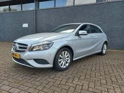 Grijs Gebruikt 2013 Mercedes A180 Hatchback | € 10.490 (Eerlijke prijs)