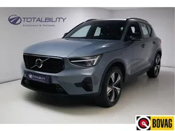 Grijs Gebruikt 2022 Volvo XC40 Inscription SUV | € 31.950 (Goede deal)