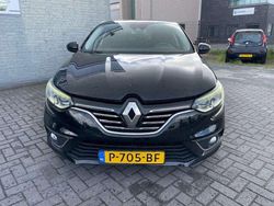 Zwart Gebruikt 2017 Renault Mégane GT Line GT-Line Hatchback | € 6.495