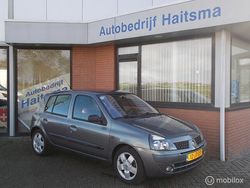 Grijs Gebruikt 2002 Renault Clio II Expression Hatchback | € 2.850 (Eerlijke prijs)