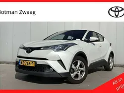 Wit, metallic lak Gebruikt 2016 Toyota C-HR SUV | € 15.999 (Eerlijke prijs)