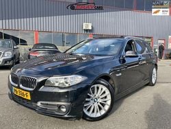 Zwart Gebruikt 2017 BMW 520 Luxury Line Stationwagen | € 17.999 (Goede deal)
