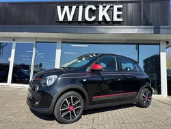 Zwart Gebruikt 2015 Renault Twingo Dynamique Hatchback | € 7.400 (Eerlijke prijs)