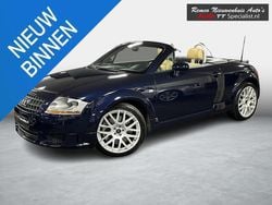 Blauw Gebruikt 2006 Audi TT Roadster Cabriolet | € 23.950