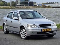 Zilver Gebruikt 2000 Opel Astra Hatchback | € 1.449 (Eerlijke prijs)