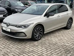 Overige Gebruikt 2023 VW Golf VIII Move Sedan | € 30.933 (Eerlijke prijs)