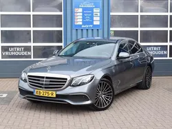 Grijs Gebruikt 2016 Mercedes E220 Ambition Sedan | € 28.850 (Eerlijke prijs)