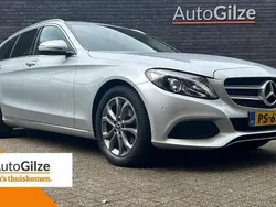 Grijs Gebruikt 2017 Mercedes C180 Premium Stationwagen | € 21.945 (Eerlijke prijs)