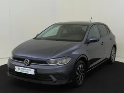 Grijs Gebruikt 2023 VW Polo Life Hatchback | € 18.450 (Goede deal)