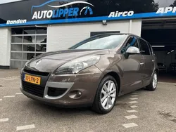 Bruin Gebruikt 2010 Renault Scénic III MPV | € 4.250 (Iets duurder)