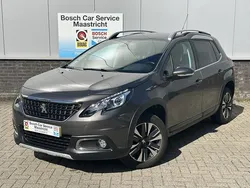 Grijs, metallic lak Gebruikt 2018 Peugeot 2008 Allure SUV | € 12.949 (Eerlijke prijs)