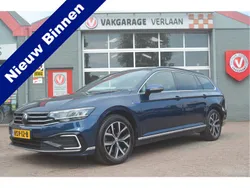 Blauw Gebruikt 2021 VW Passat Business Stationwagen | € 21.950 (Goede deal)