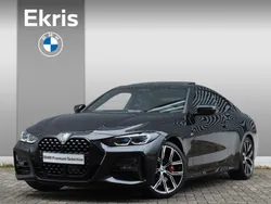 Saphirschwarz metallic (zwart metallic) Gebruikt 2021 BMW 420 Comfort Edition Coupé | € 43.900 (Duur)