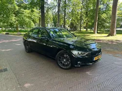 Zwart Gebruikt 2013 BMW 335 Sedan | € 19.950