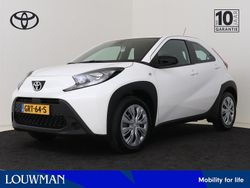 Wit Gebruikt 2024 Toyota Aygo Play Hatchback | € 18.450 (Eerlijke prijs)