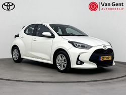 Wit Gebruikt 2024 Toyota Yaris Hybrid Active Hatchback | € 22.999 (Eerlijke prijs)