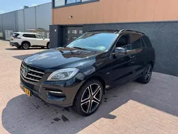 Zwart Gebruikt 2012 Mercedes 350 SUV | € 11.450 (Goede deal)