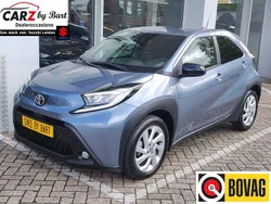 Blauw Gebruikt 2024 Toyota Aygo Hatchback | € 17.945 (Goede deal)