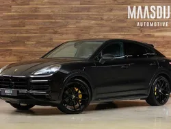 Zwart Gebruikt 2022 Porsche Cayenne Chrono SUV | € 88.740 (Eerlijke prijs)