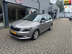 Grijs Gebruikt 2015 Skoda Fabia Style Hatchback | € 13.500 (Duur)