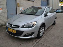 Grijs Gebruikt 2015 Opel Astra Stationwagen | € 6.950 (Goede deal)
