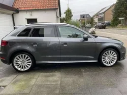 Grijs Gebruikt 2015 Audi A3 Hatchback | € 18.450 (Duur)